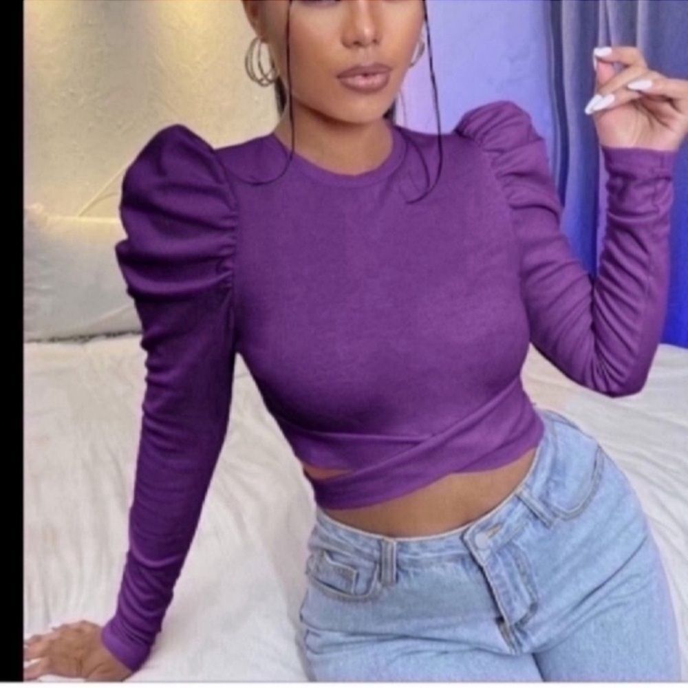 Cut Out Waist Crop Top size XS
